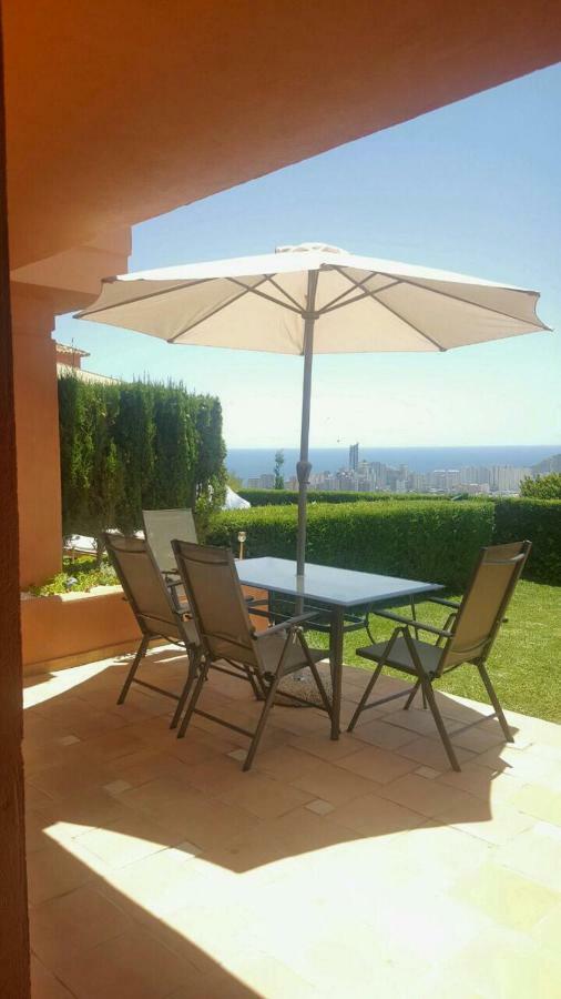 Luxyry Apartament Benidorm ฟีเนสตรัต ภายนอก รูปภาพ